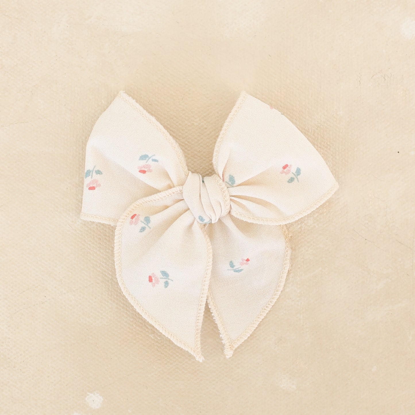 Mini Fleur Bow Clip // Poppy