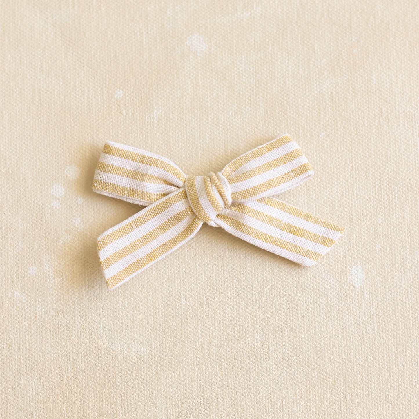 Scout Bow Clip // Holland