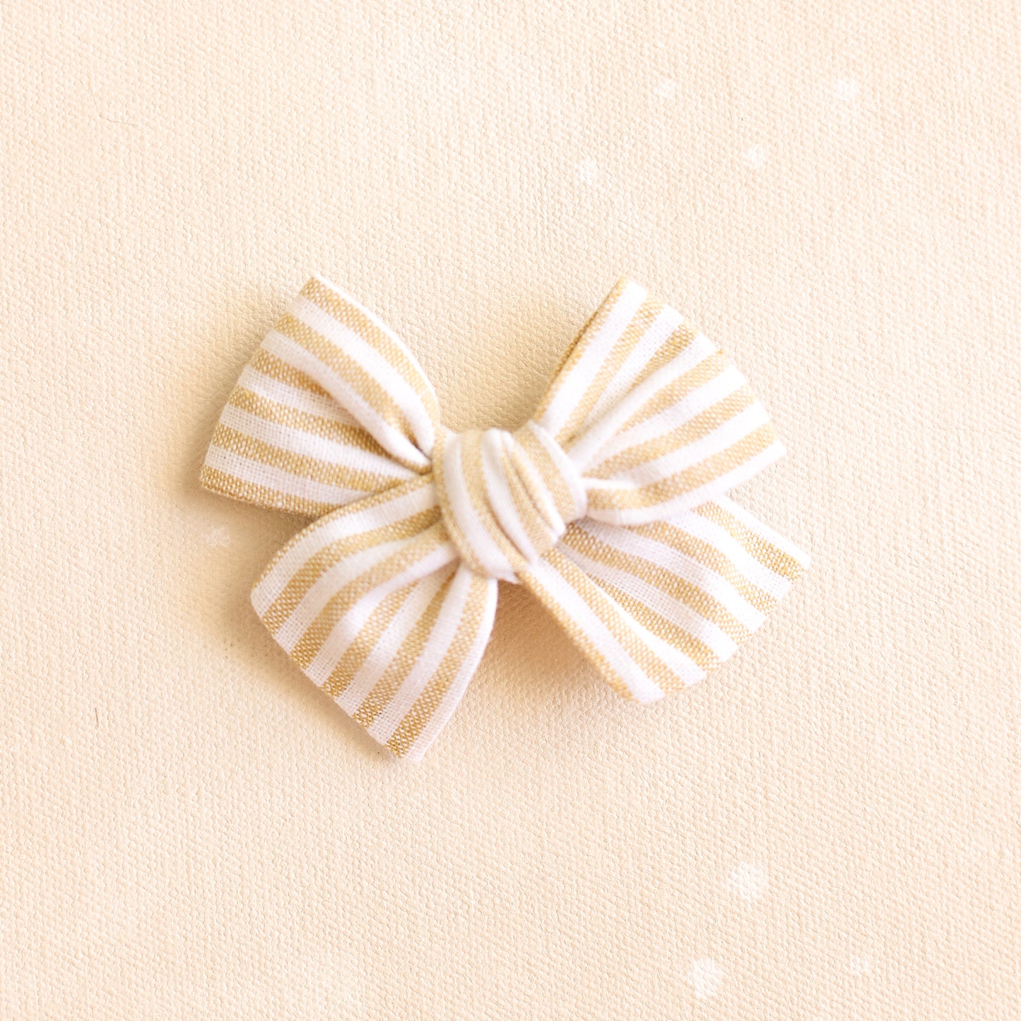Explorer Bow Clip // Holland