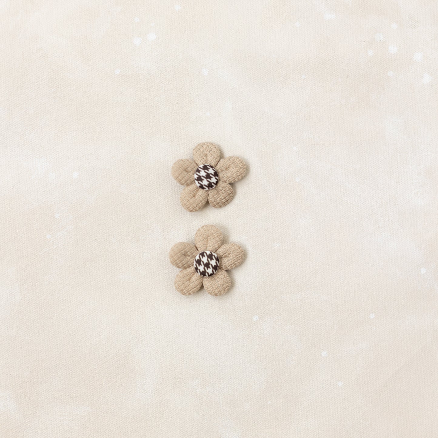 Flower Clips // Celeste