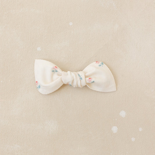 Petite Classic Knot Clip // Poppy