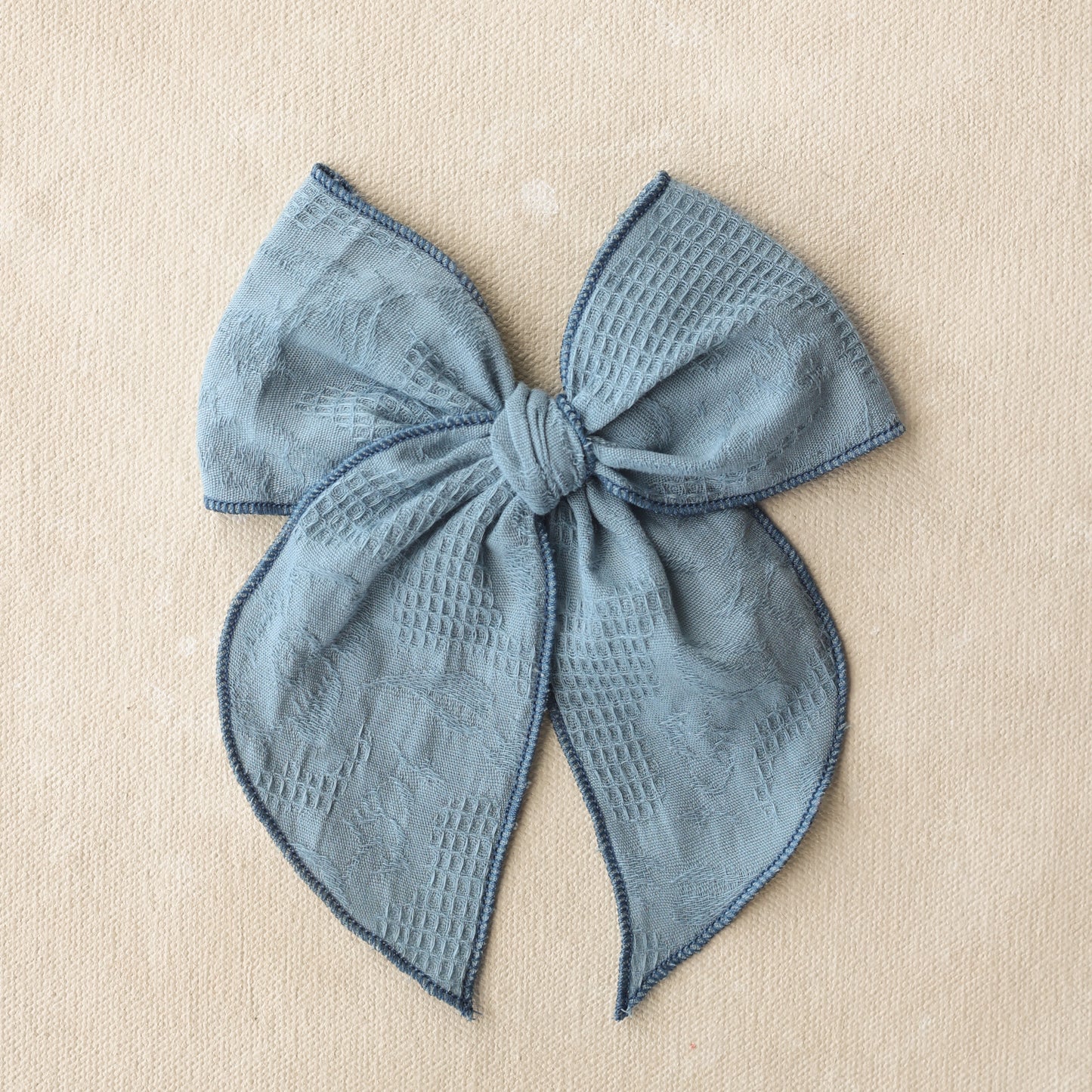 Fleur Bow Clip // Lenora