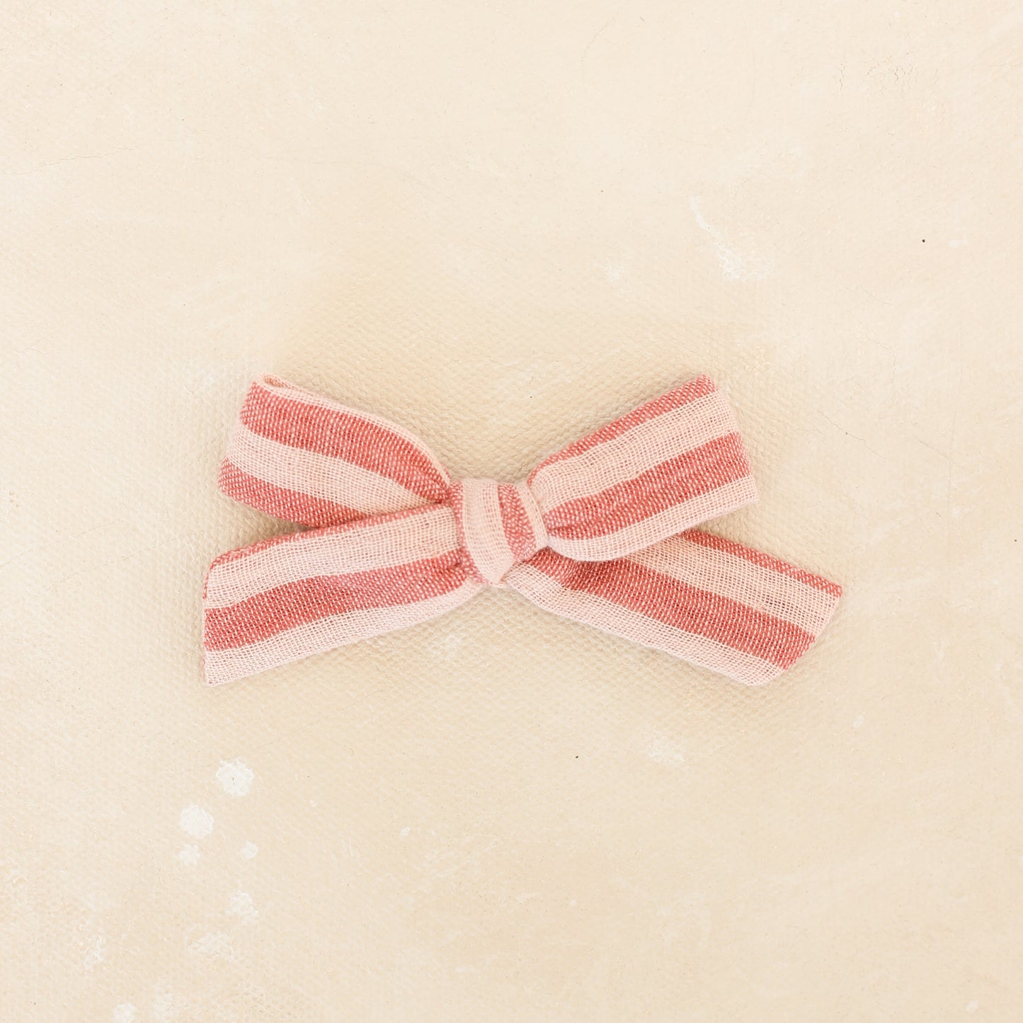 Scout Bow Clip // Clementine