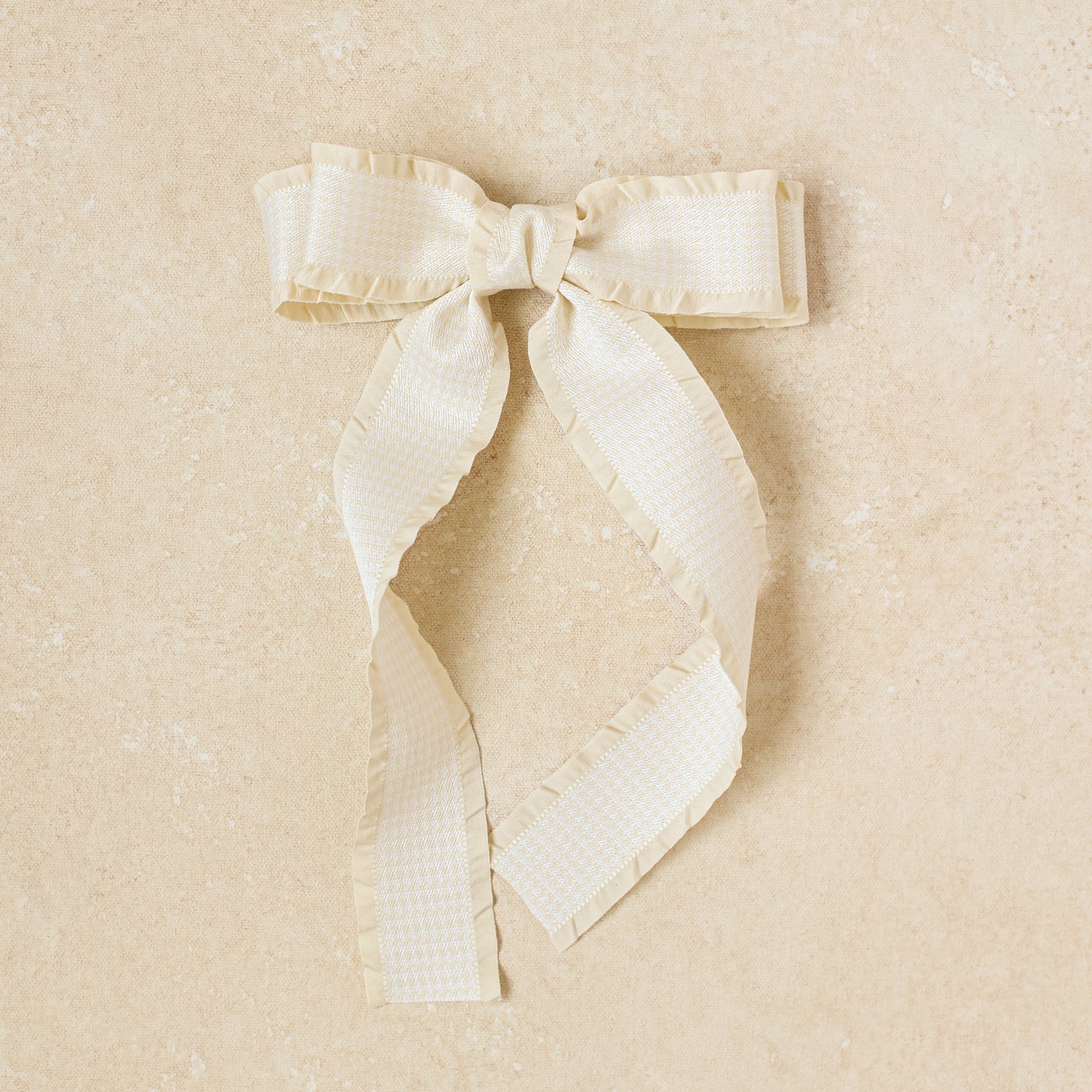 Bow Barrette// Blanche