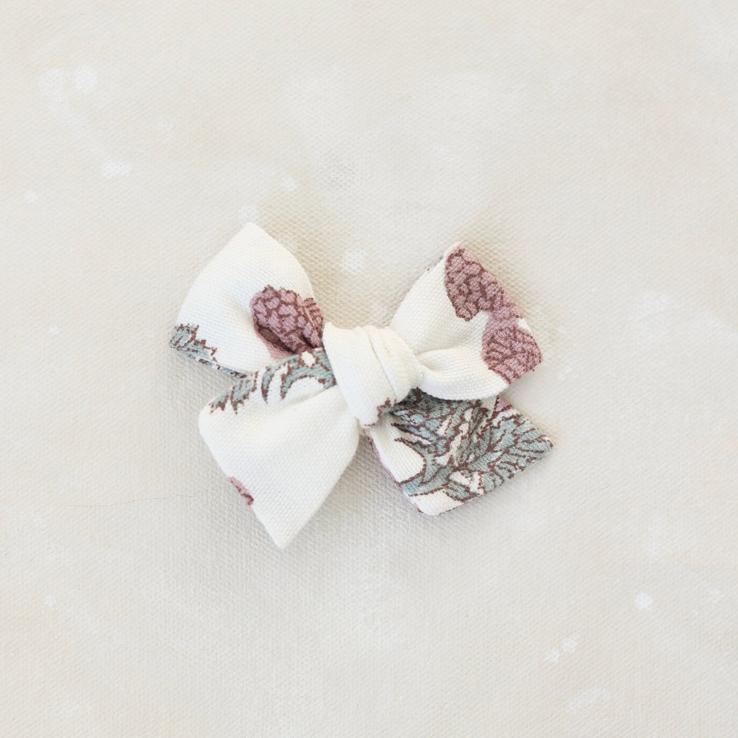 Explorer Bow Clip // Rosie