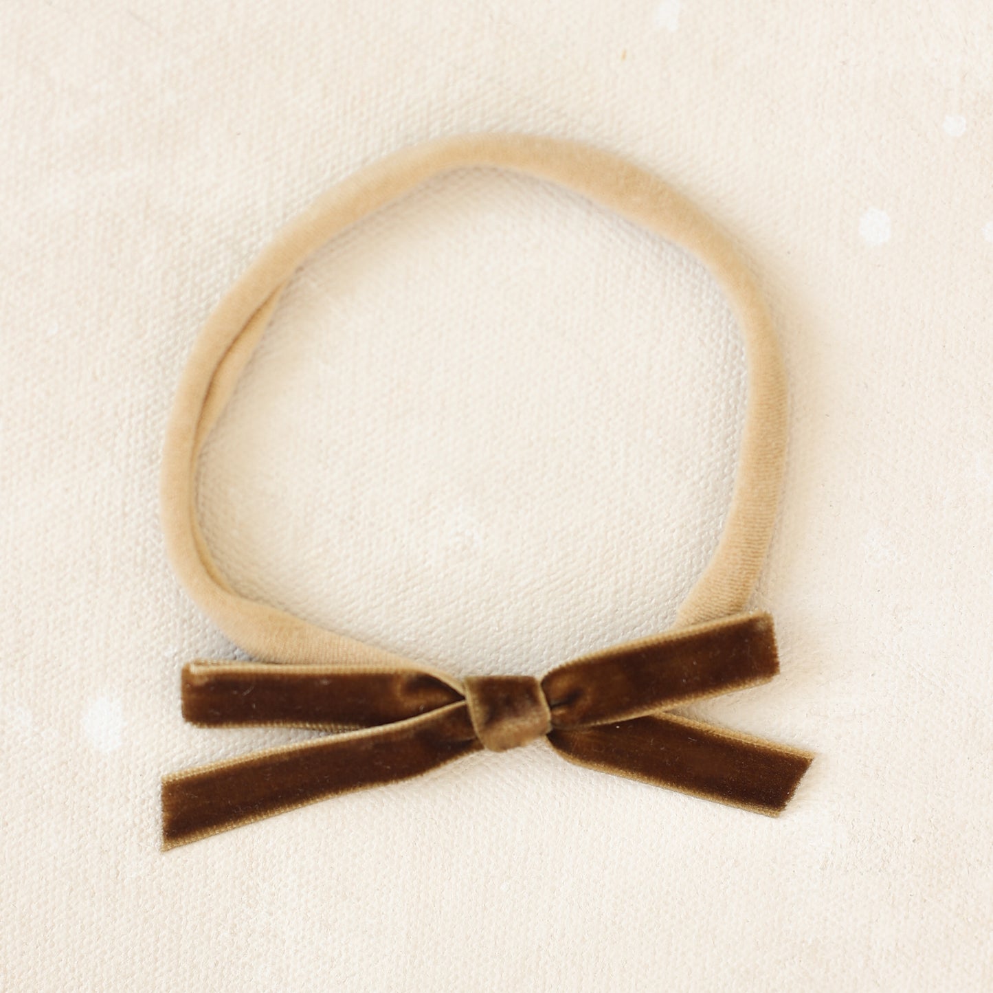 Velvet infant bow // Dakota