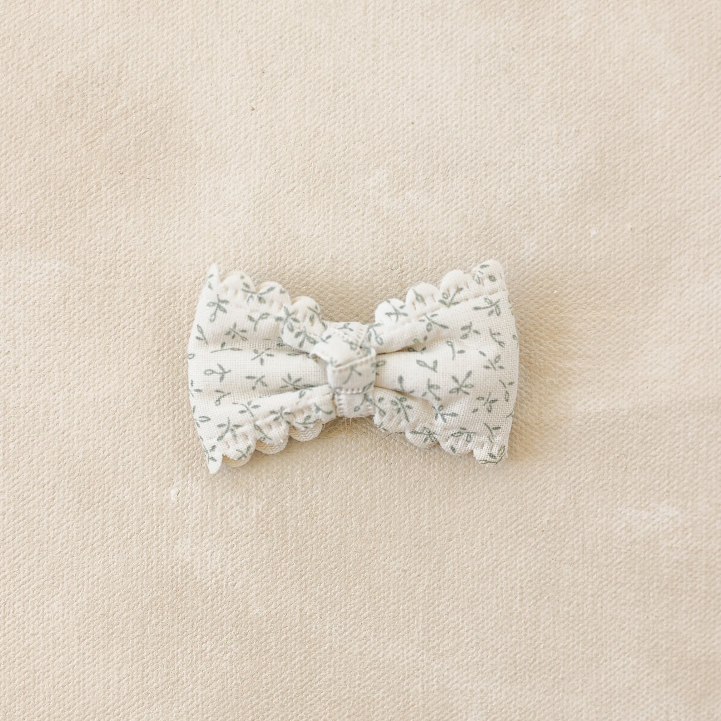 Floral Bitty Bow Clip // Daydream