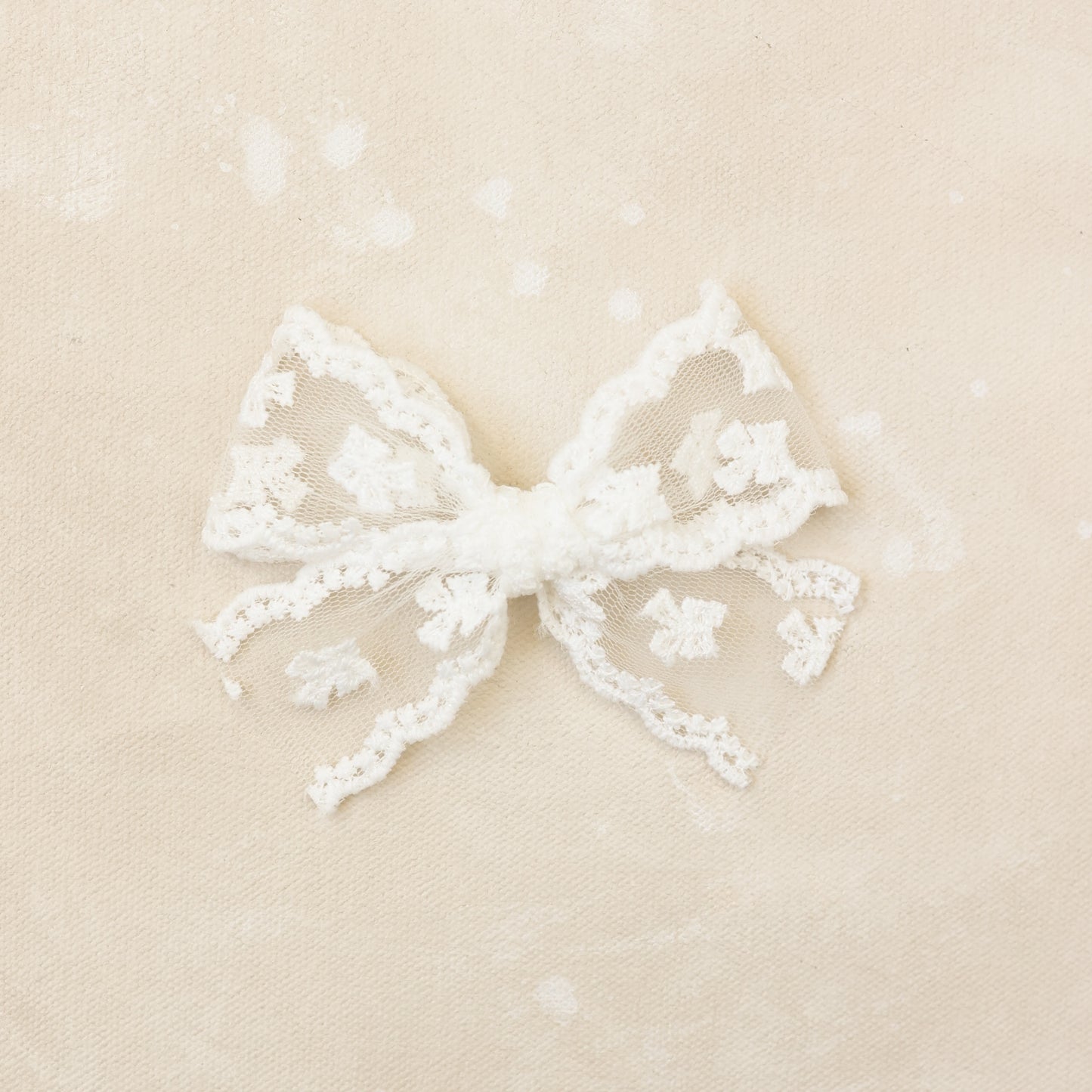 Oversized Classic Bow Clip // Marlowe