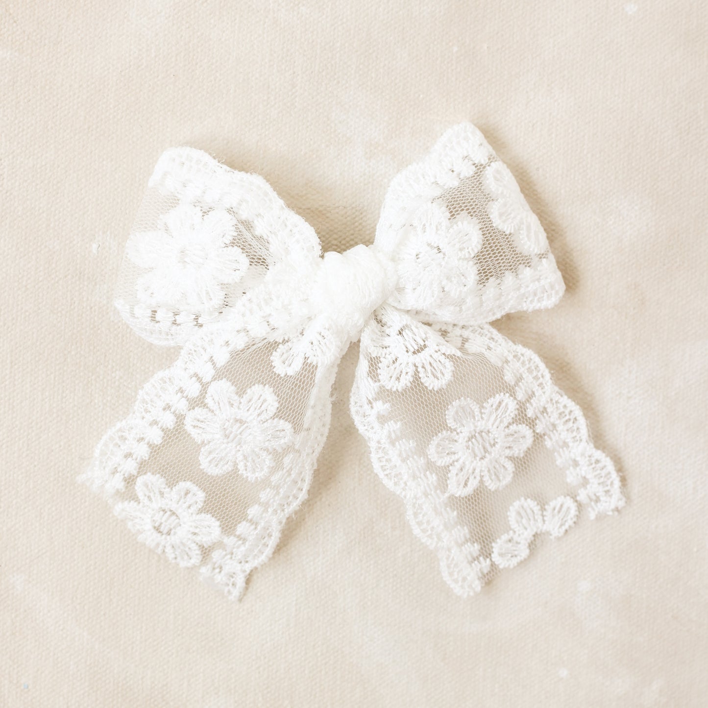 Fable Bow Clip // Gia