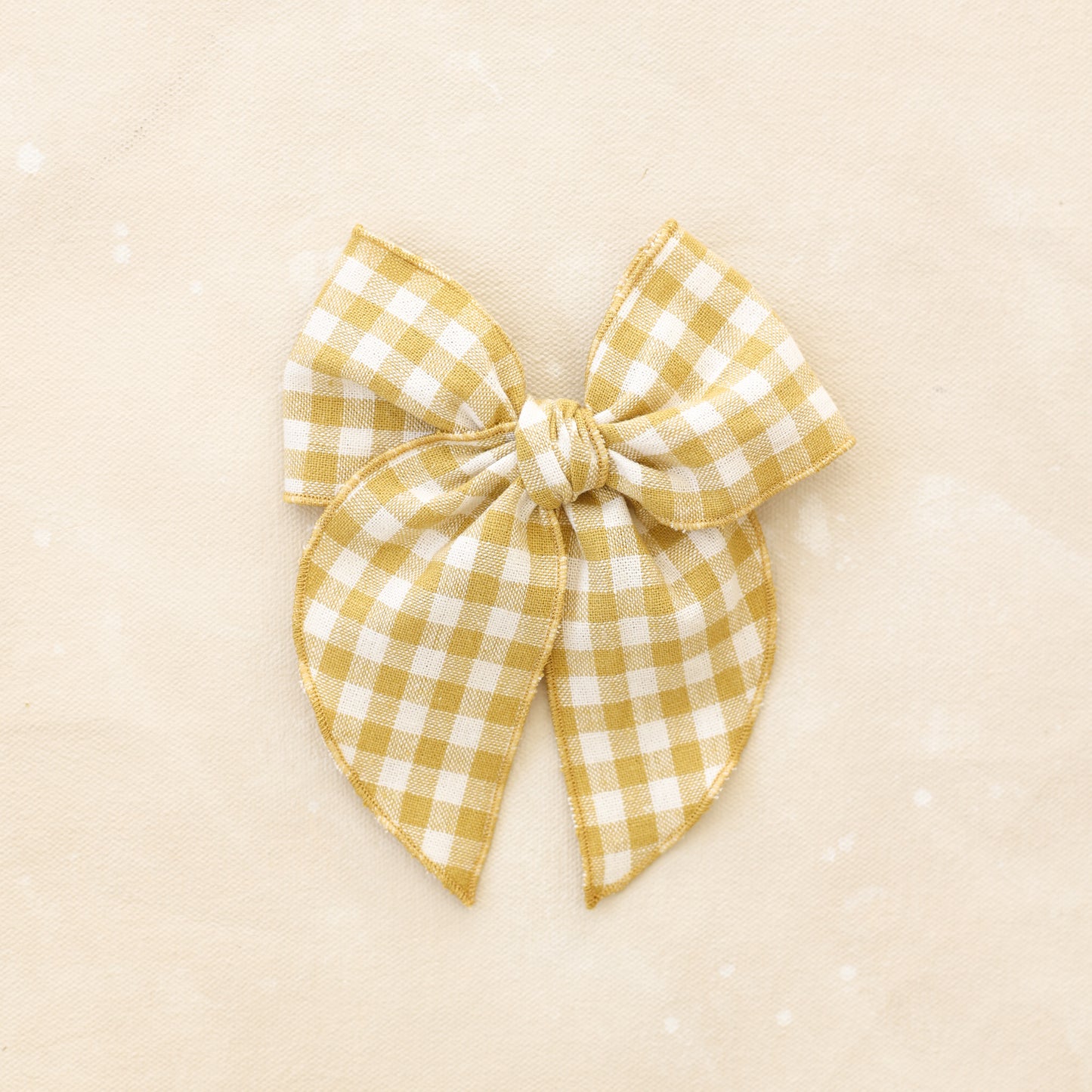 Fleur Bow Clip // Flutter