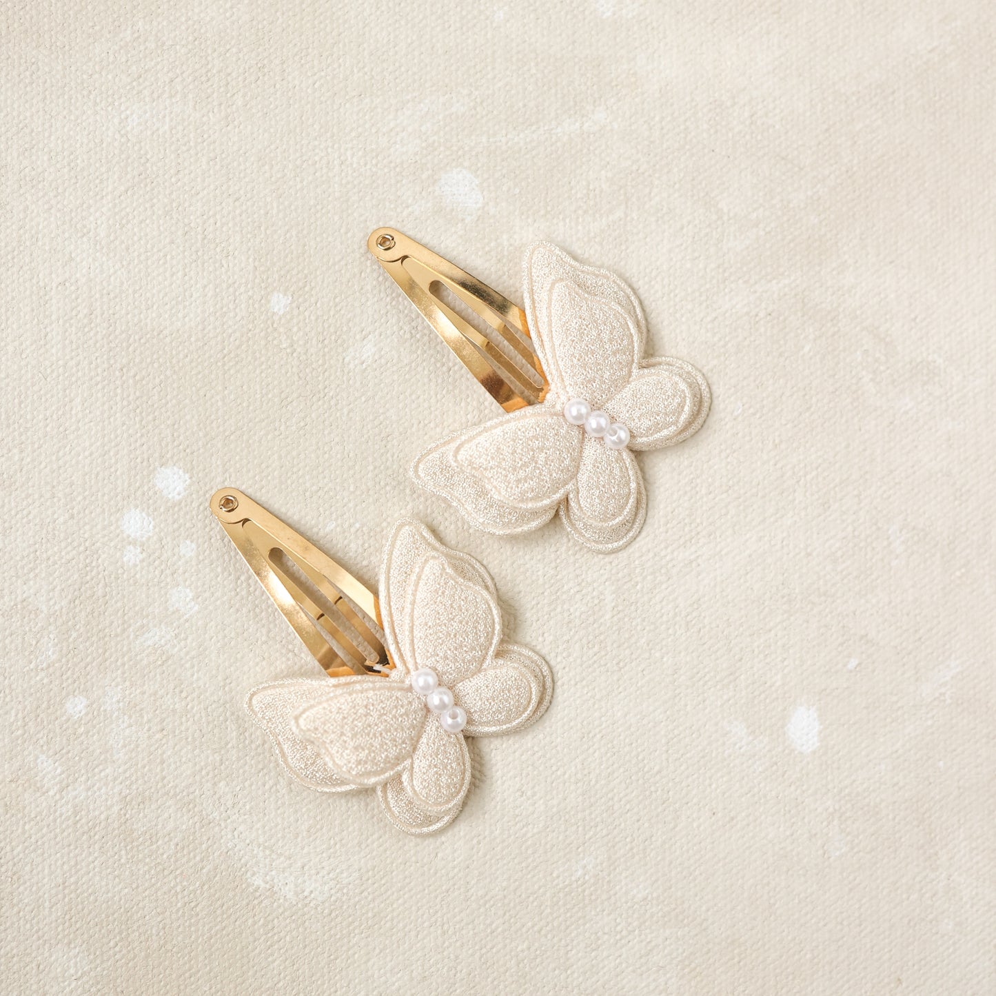 Butterfly Clips // Blanche