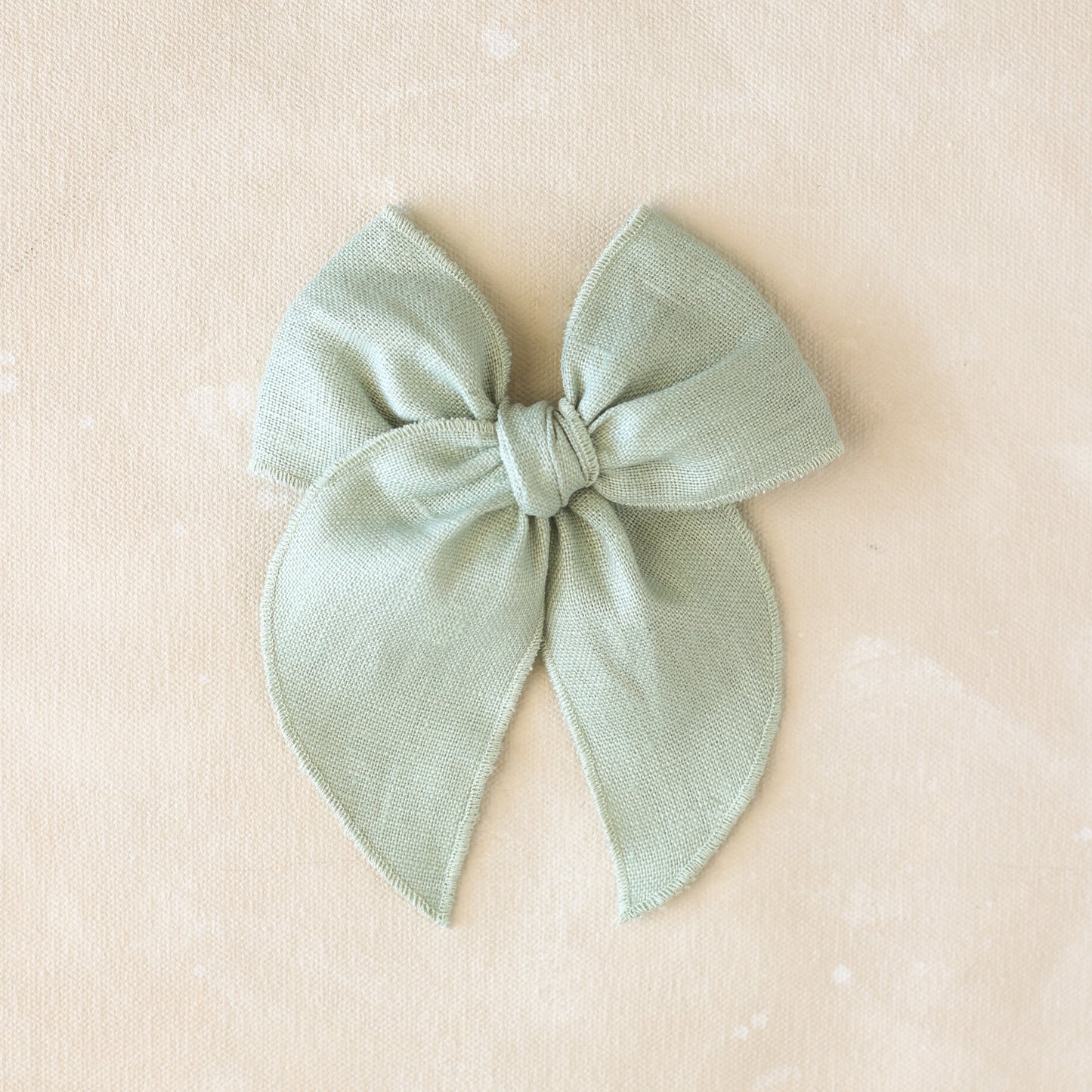 Fleur Bow Clip // Eden