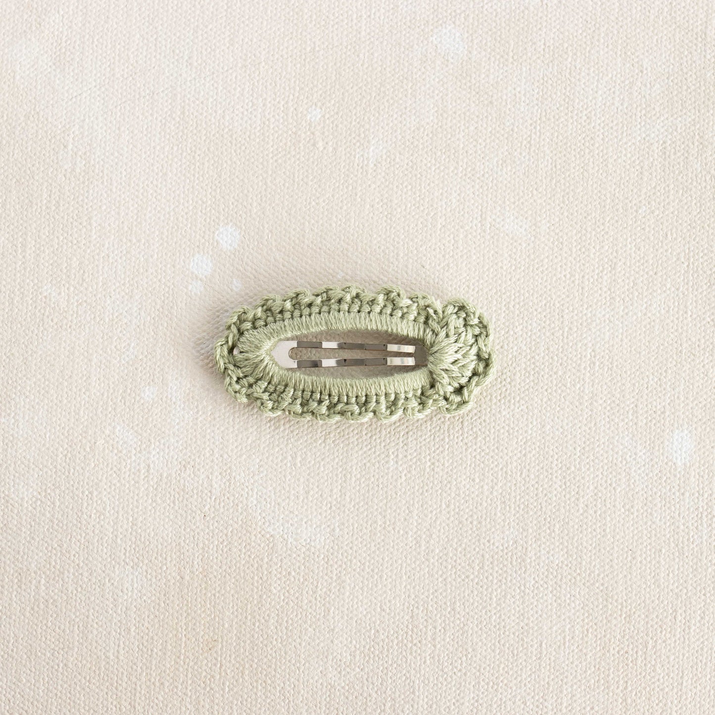 Crochet snap clip // Lilypad