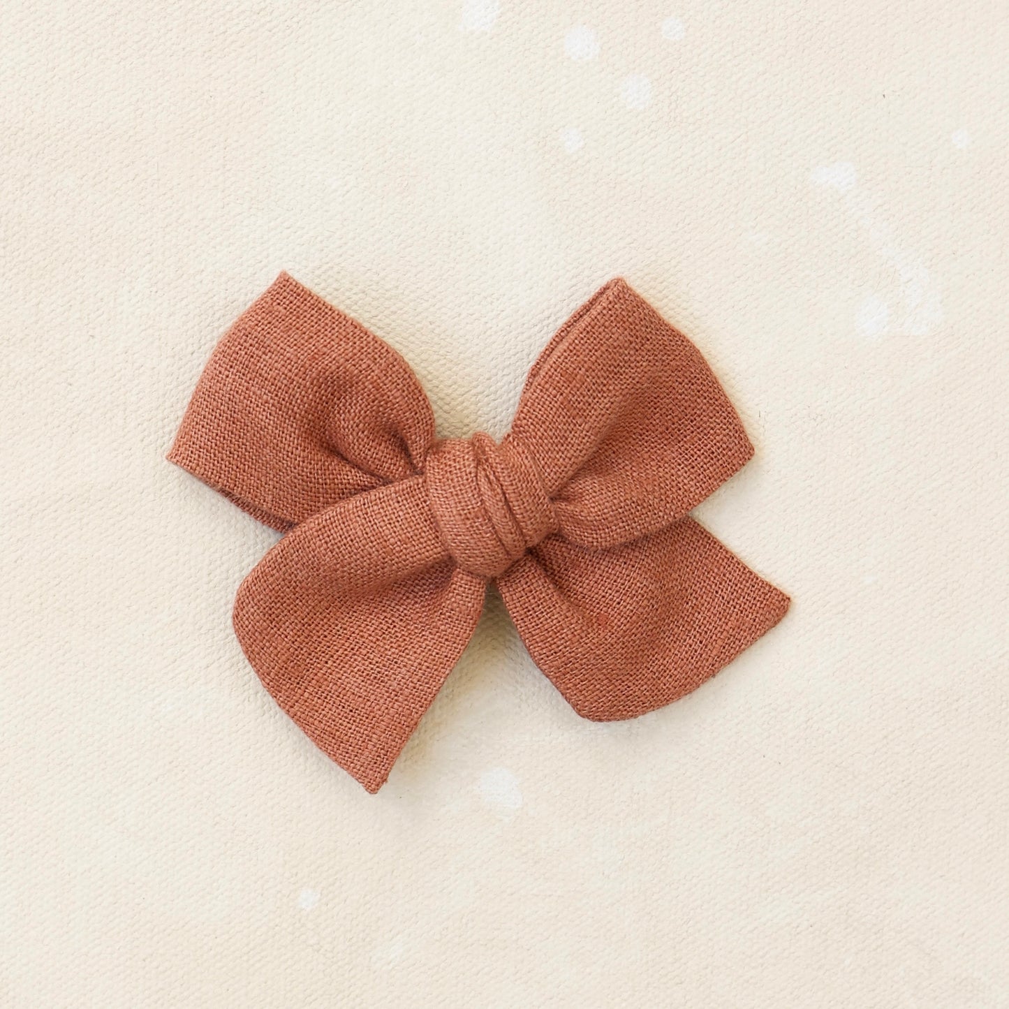 Explorer Bow Clip // Patina