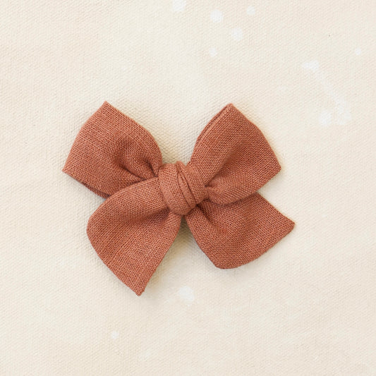 Explorer Bow Clip // Patina