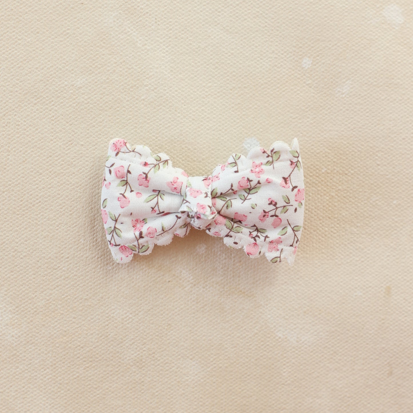 Floral Bitty Bow Clip // Elle