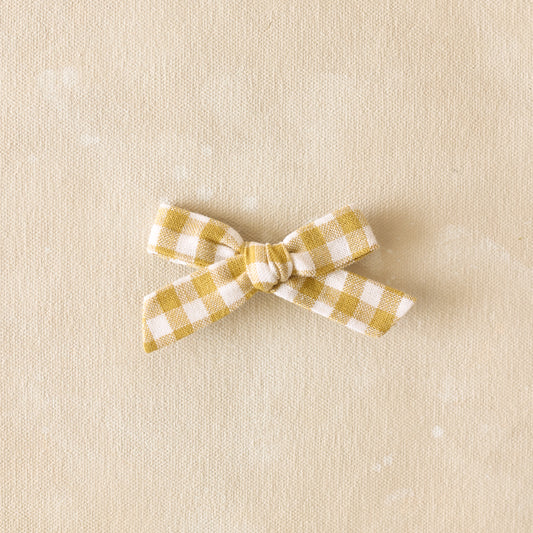 Scout Bow Clip // Flutter