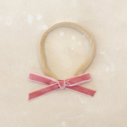 Velvet infant bow // Carnation