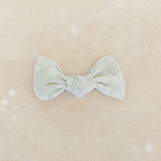 Petite Classic Knot Clip // Opal