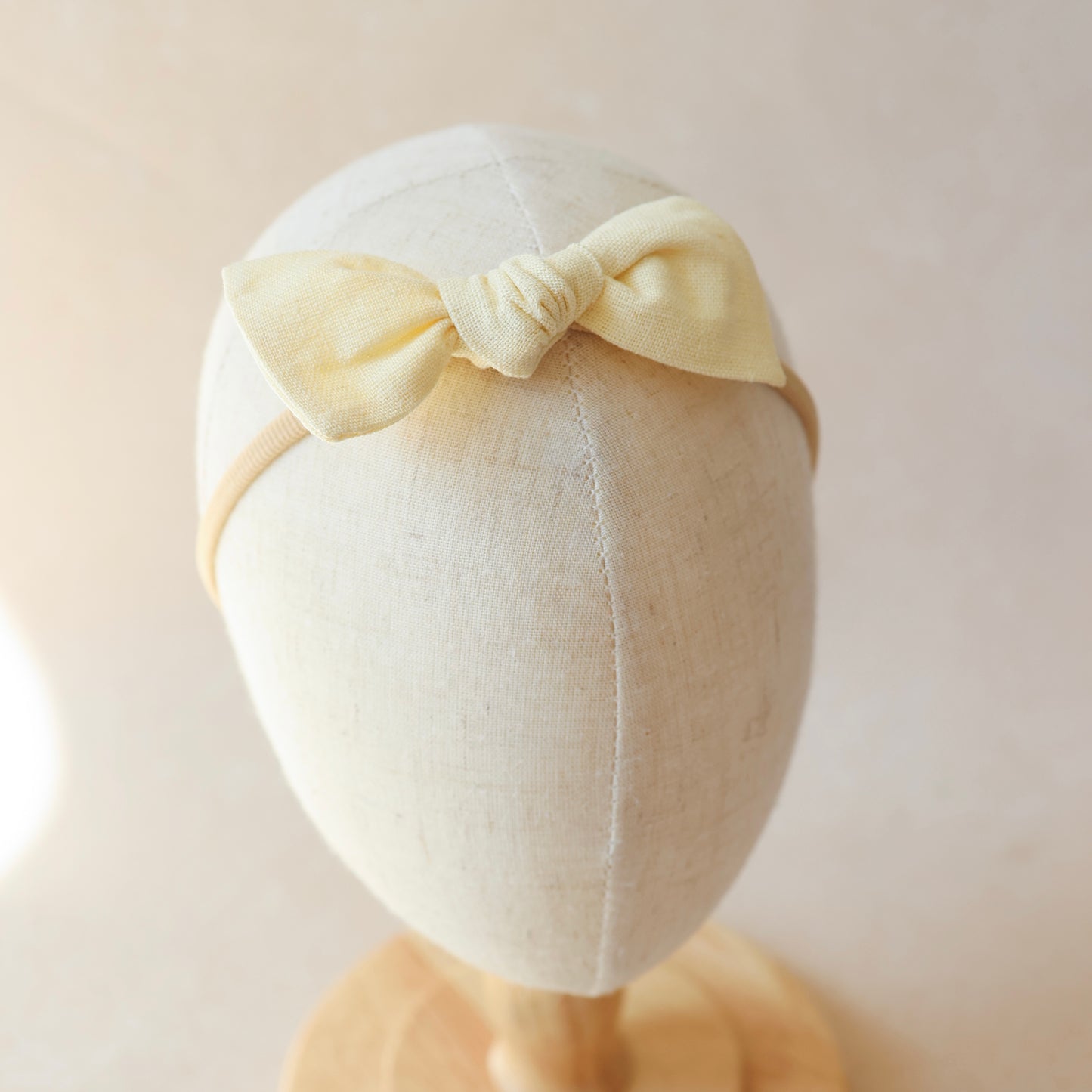 Everyday Oversized Knots • Daisy