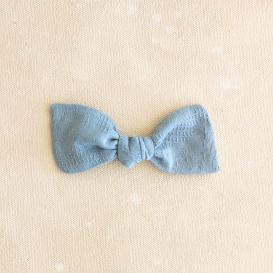 Oversized Classic Knot Clip // Lenora