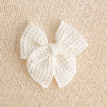 Mini Fleur Bow Clip or Band // Natural Waffle