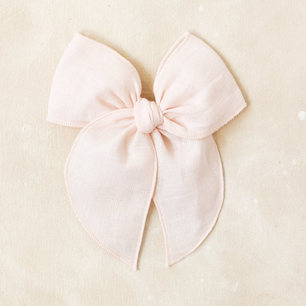 Fleur Bow Clip // Daphne
