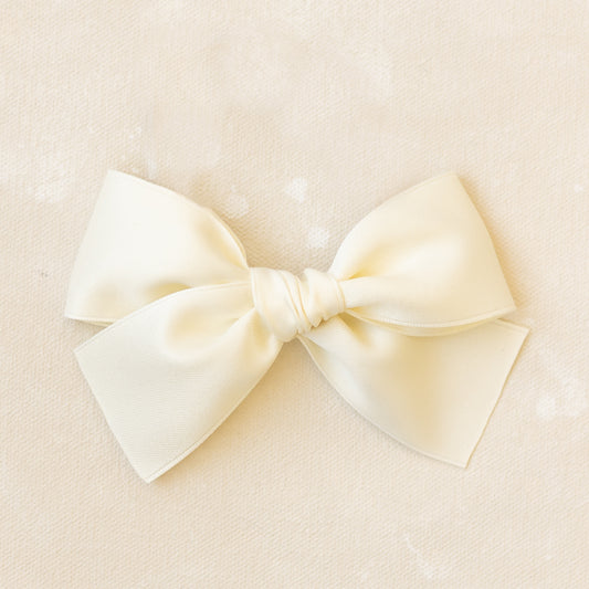 Oversized Classic Bow Clip // Swan