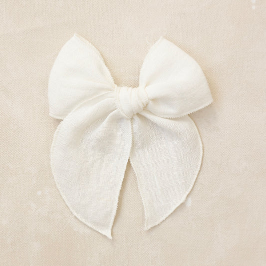 Fleur Bow Clip // Lucy