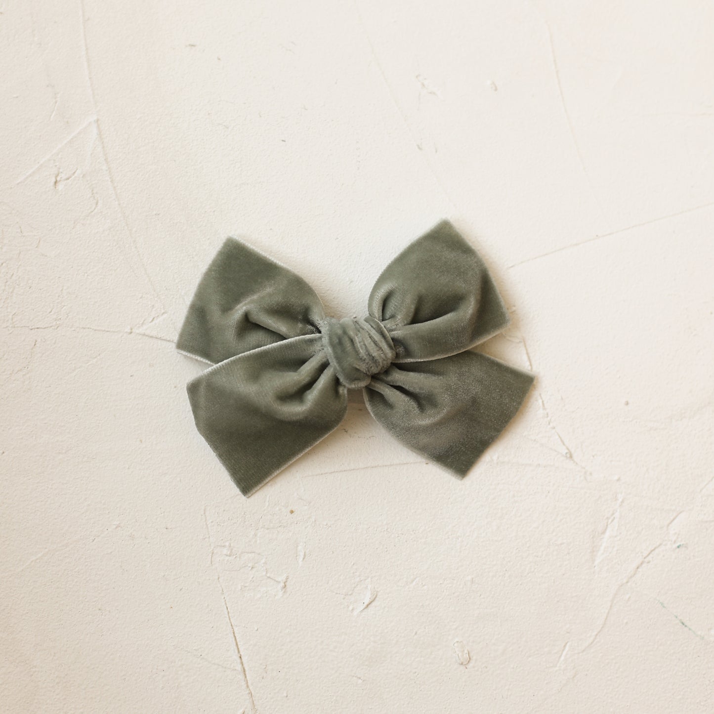 Oversized Ribbon Classic Bow Clip/ Band  // Estelle