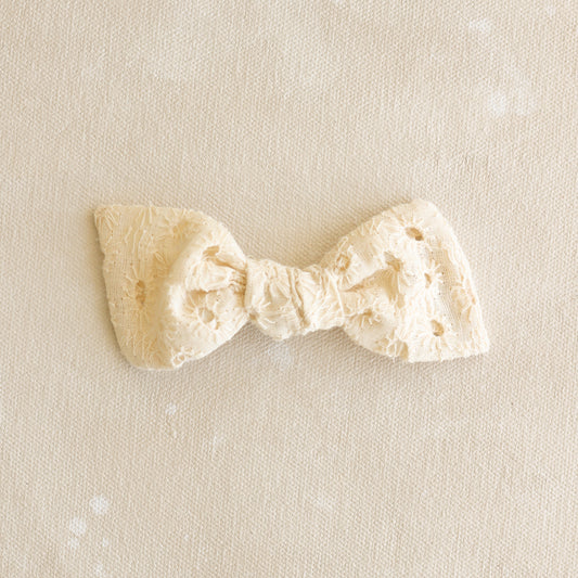 Oversized Classic Knot Clip // Bell