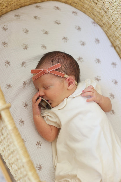 Velvet infant bow // Goldfinch