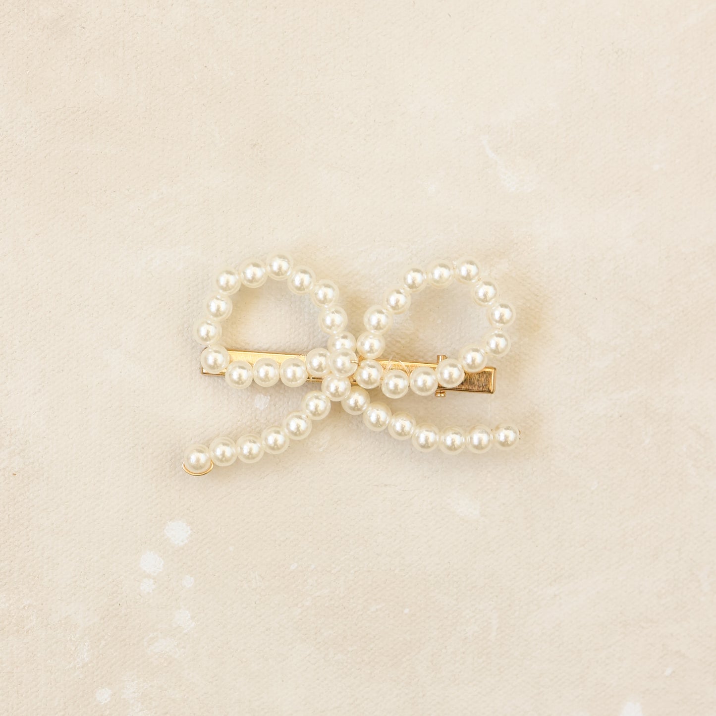 Pearl Bow Clip // Sunday