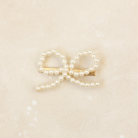 Pearl Bow Clip // Sunday