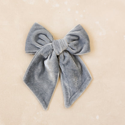 Fable Bow Clip // Whisper