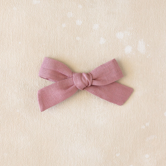 Scout Bow Clip // Iris