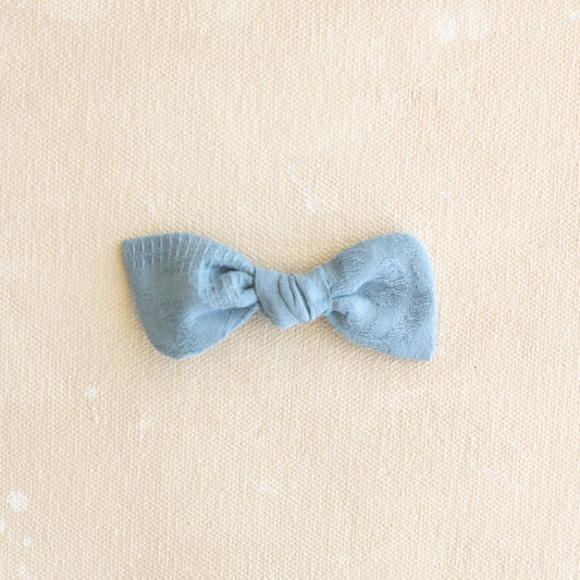 Petite Classic Knot Clip // Lenora