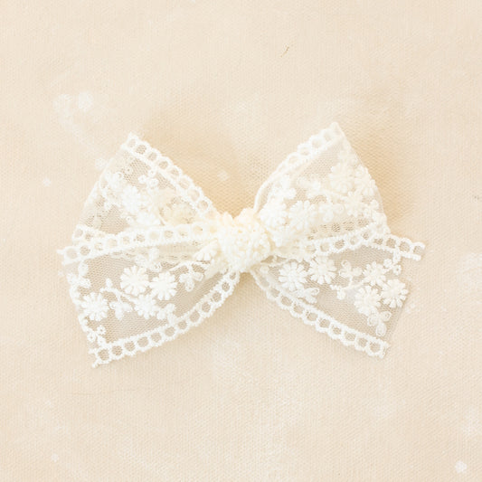 Oversized Classic Bow Clip // Adore