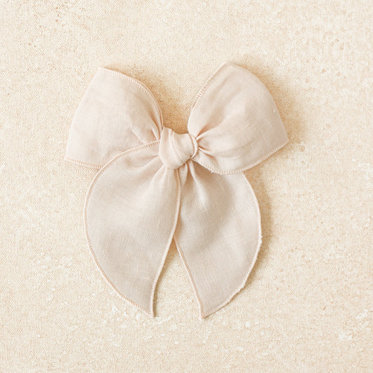 Fleur Bow Clip // Daphne