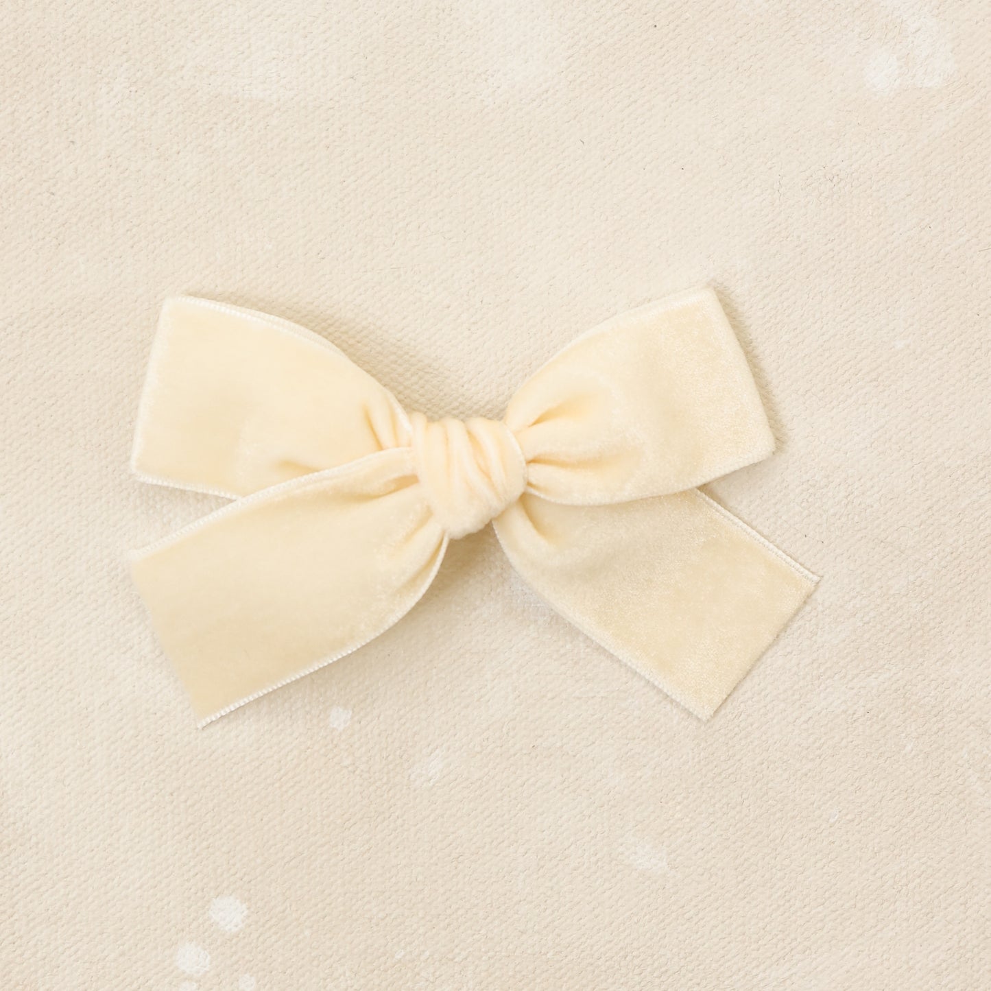 Petite Classic Bow Clip // Sugar