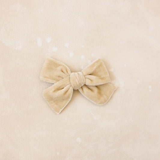 Petite Classic Bow Clip // Antique Ivory