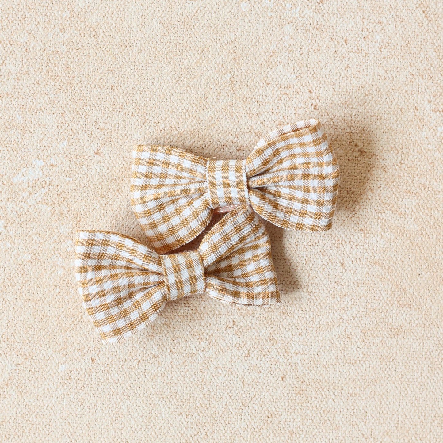 Bitty Bow Clip // Petit Gingham