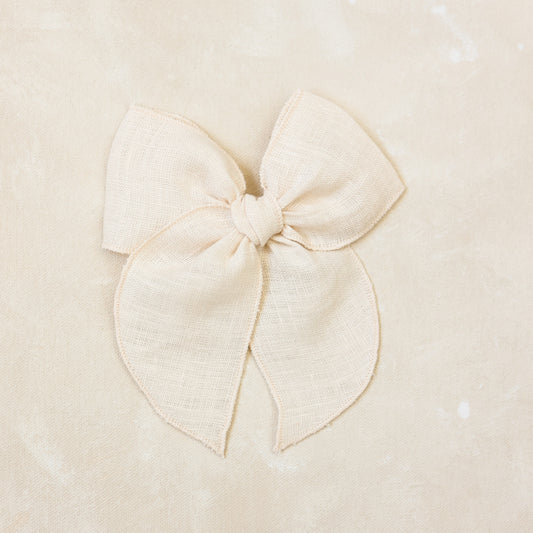 Fleur Bow Clip // Blanche