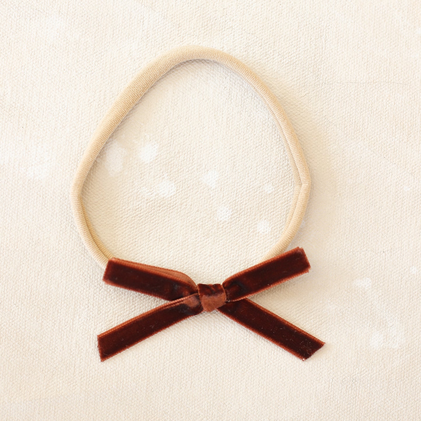 Velvet infant bow // Mahogany