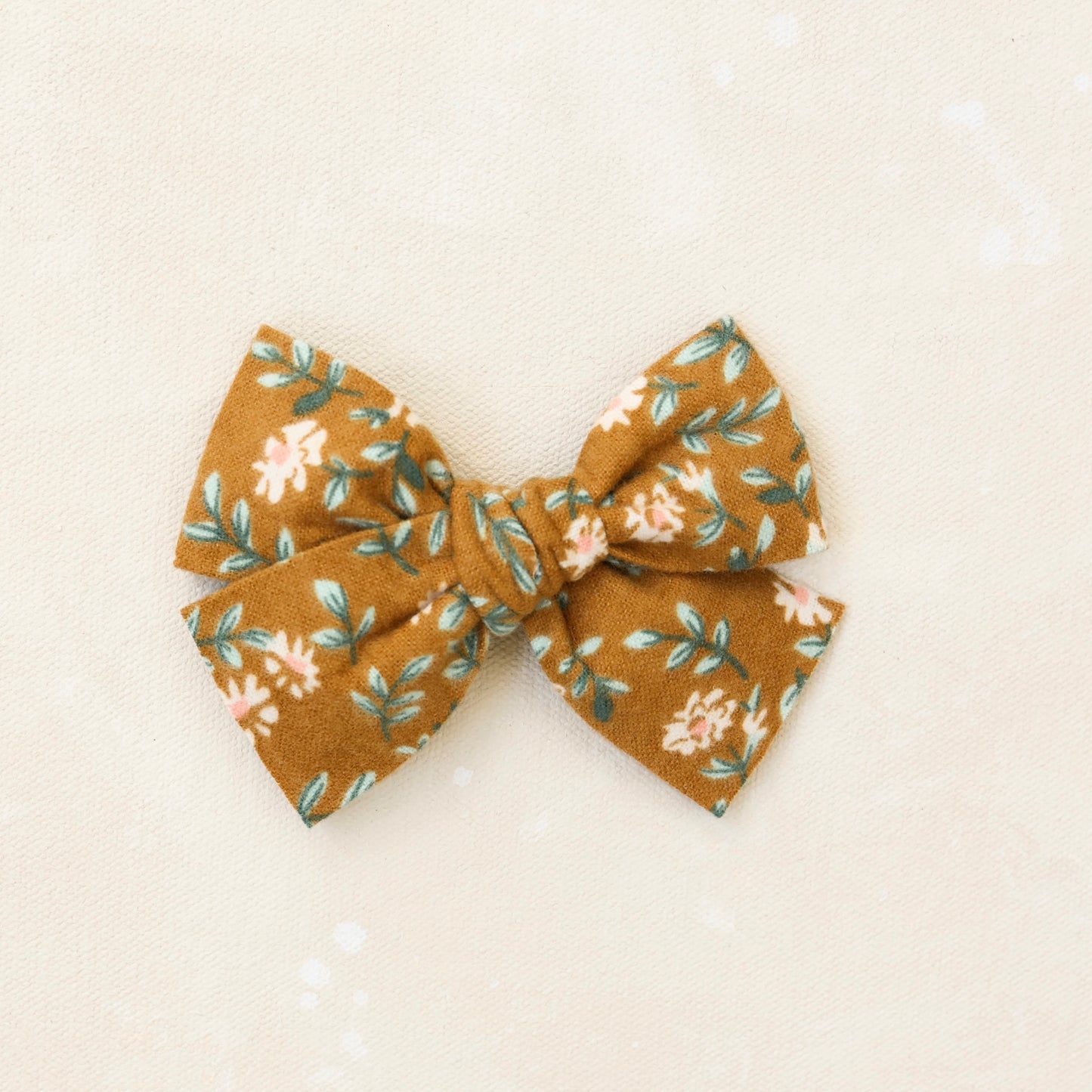 Oversized Classic Bow Clip // Bloomfield