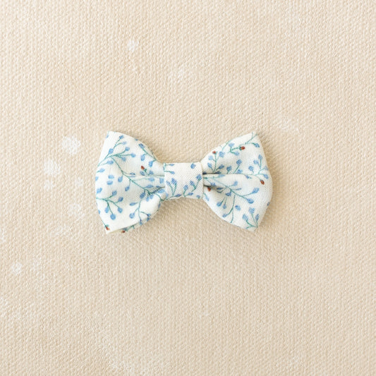 Bitty Classic Bow Clip // Twirl