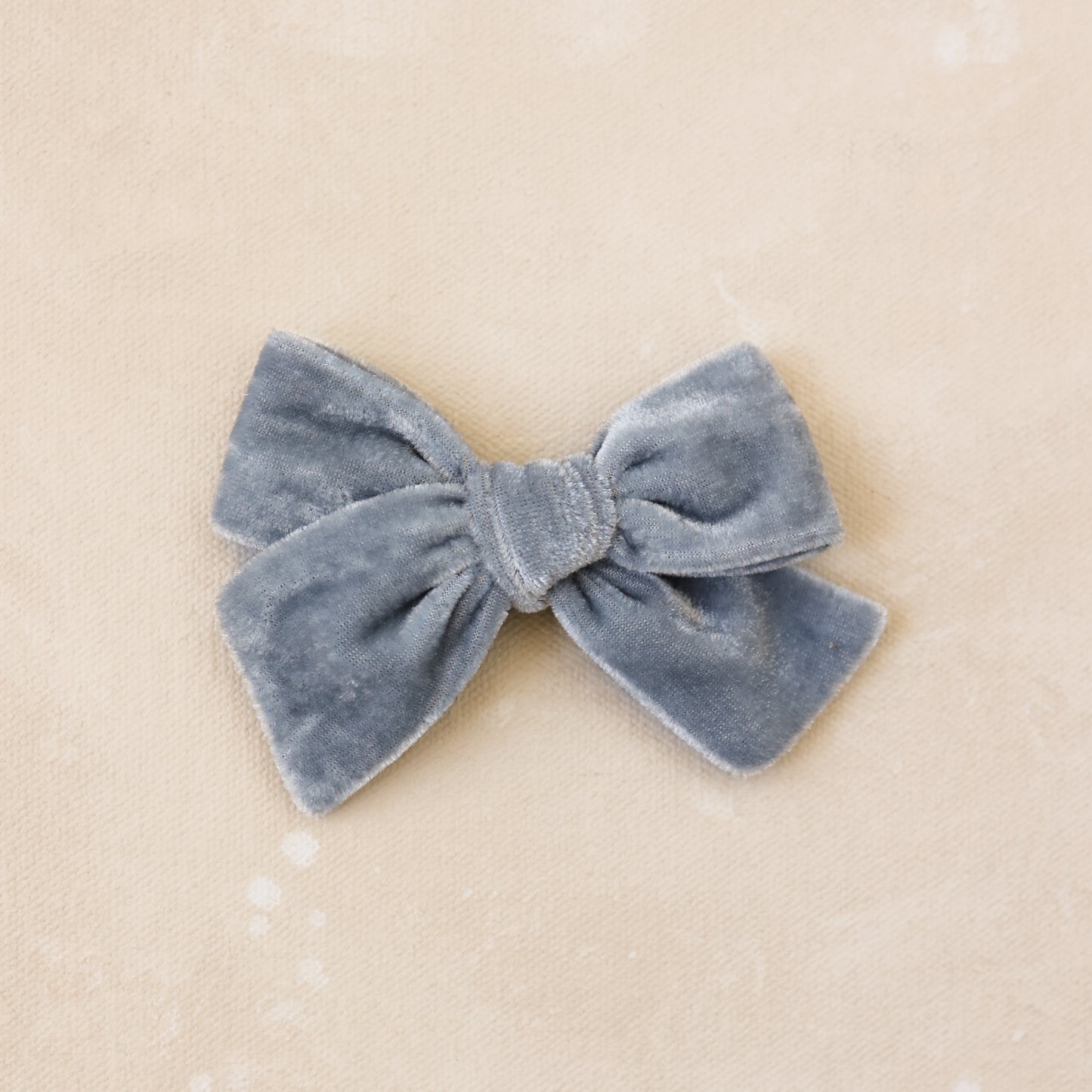 Petite Classic Bow Clip // Whisper